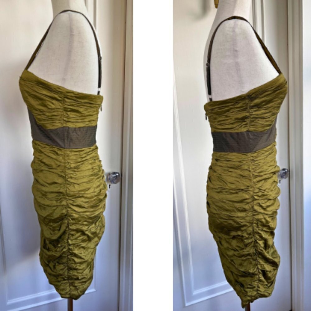 BCBGMAXAZRIA Simsom Ruched Bandage Bodycon Dress in Peridot Green Size 8 - Picture 4 of 12